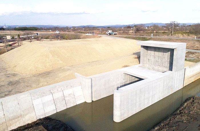 画像：長沼川排水機場造成工事