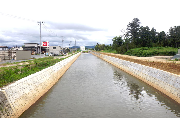 画像：長沼川築堤護岸外工事