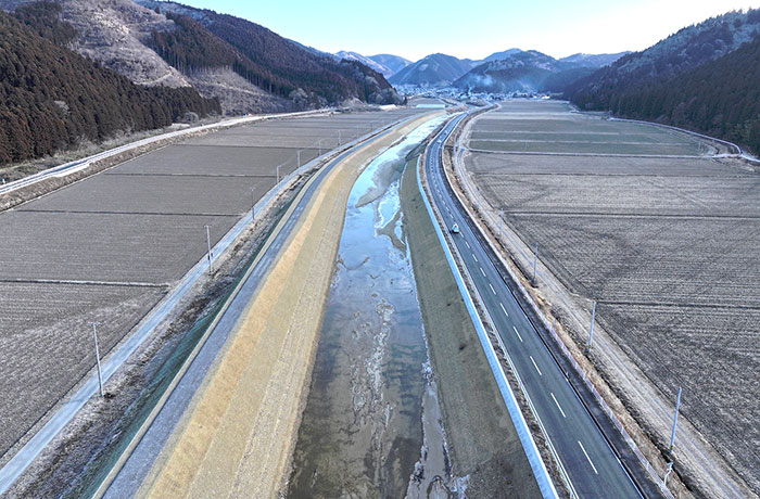 画像：南沢川(2)護岸外工事